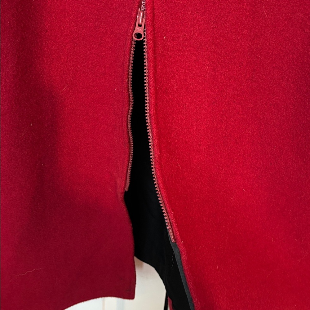 Handcrafted Inuit Parka - Picture 3 of 5